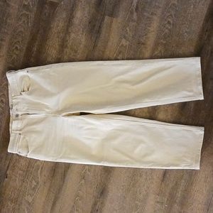 High-waisted denim jeans